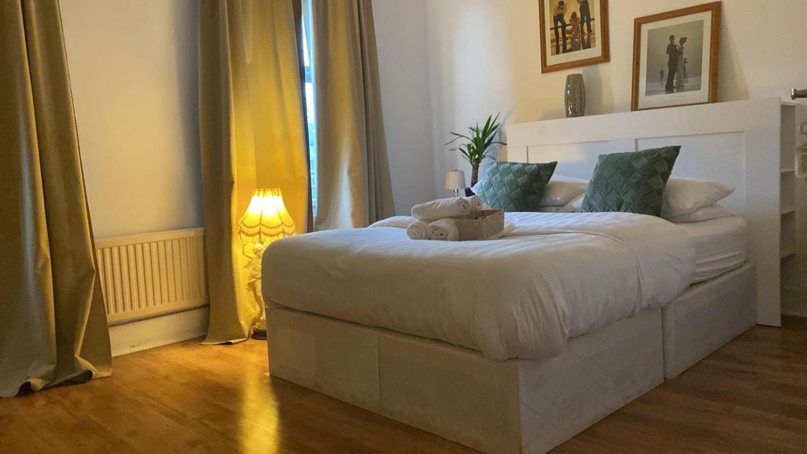 Park View Homestay Barking  Ngoại thất bức ảnh